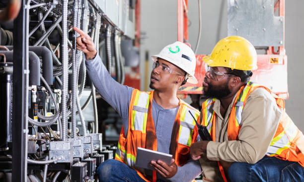 Best Local Electrician Companies  in Summersville, WV